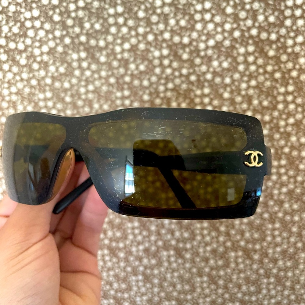 Vintage Chanel Shield 5067 Sunglasses